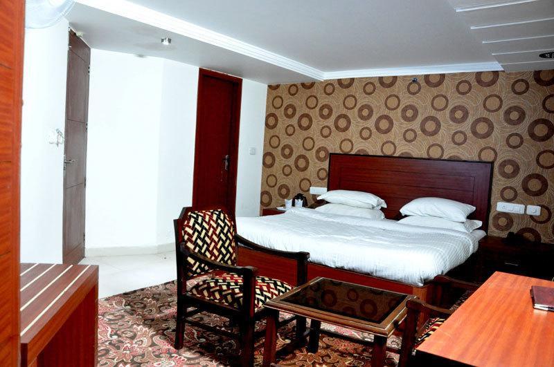 Hotel Trinetar Resorts Batoti Dış mekan fotoğraf