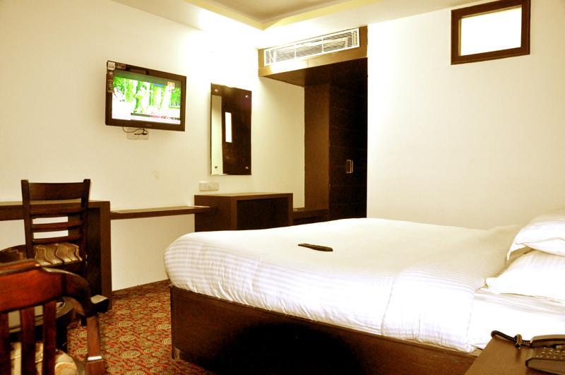 Hotel Trinetar Resorts Batoti Dış mekan fotoğraf